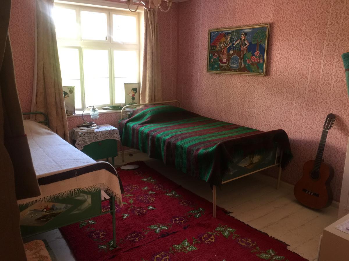 The Pink House Hotel Polkovnik Serafimovo Bagian luar foto
