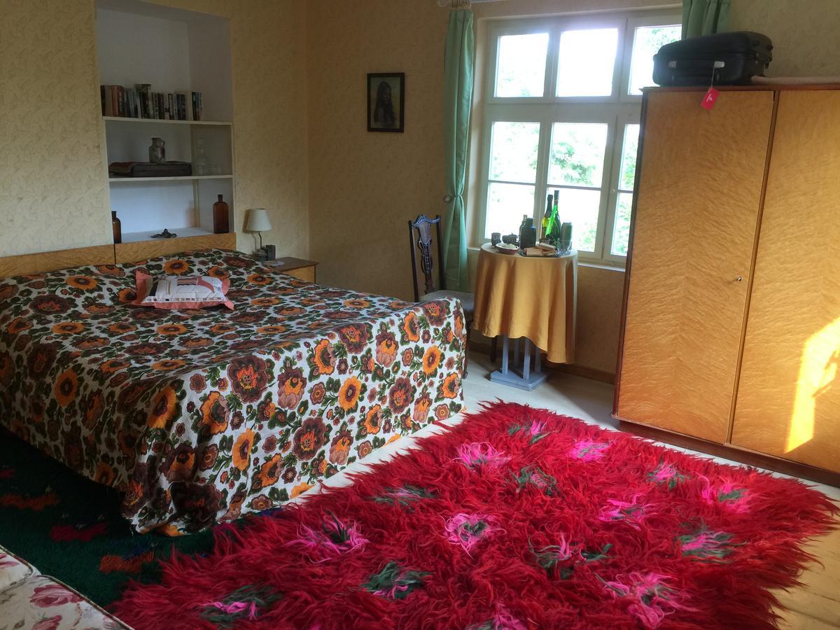 The Pink House Hotel Polkovnik Serafimovo Bagian luar foto