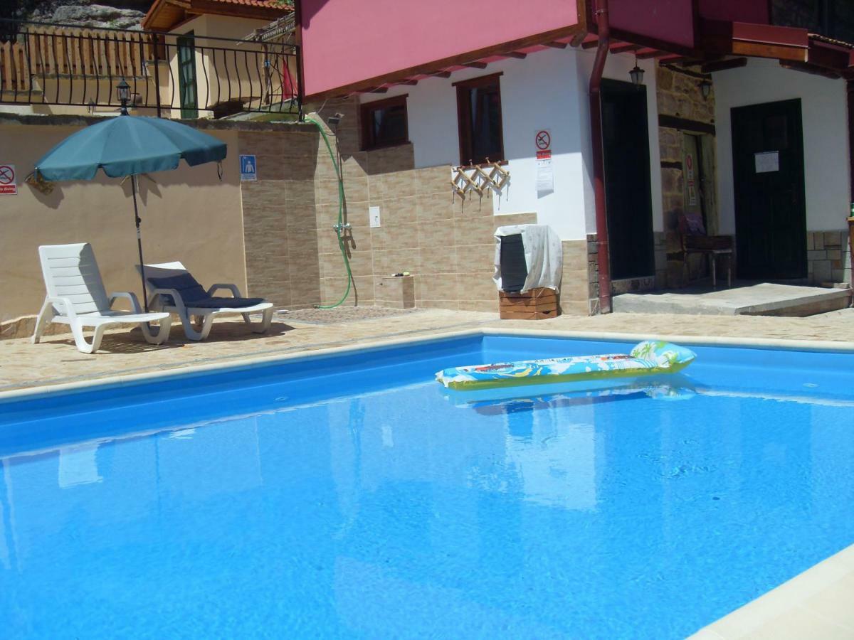 The Pink House Hotel Polkovnik Serafimovo Bagian luar foto