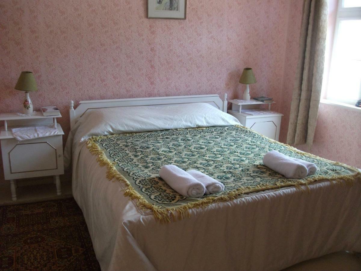 The Pink House Hotel Polkovnik Serafimovo Bagian luar foto